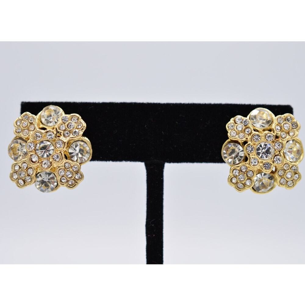 Vintage Crystal Flower Clip On Earrings Rhinestone Gold Tone Shiny 1980s BinAF